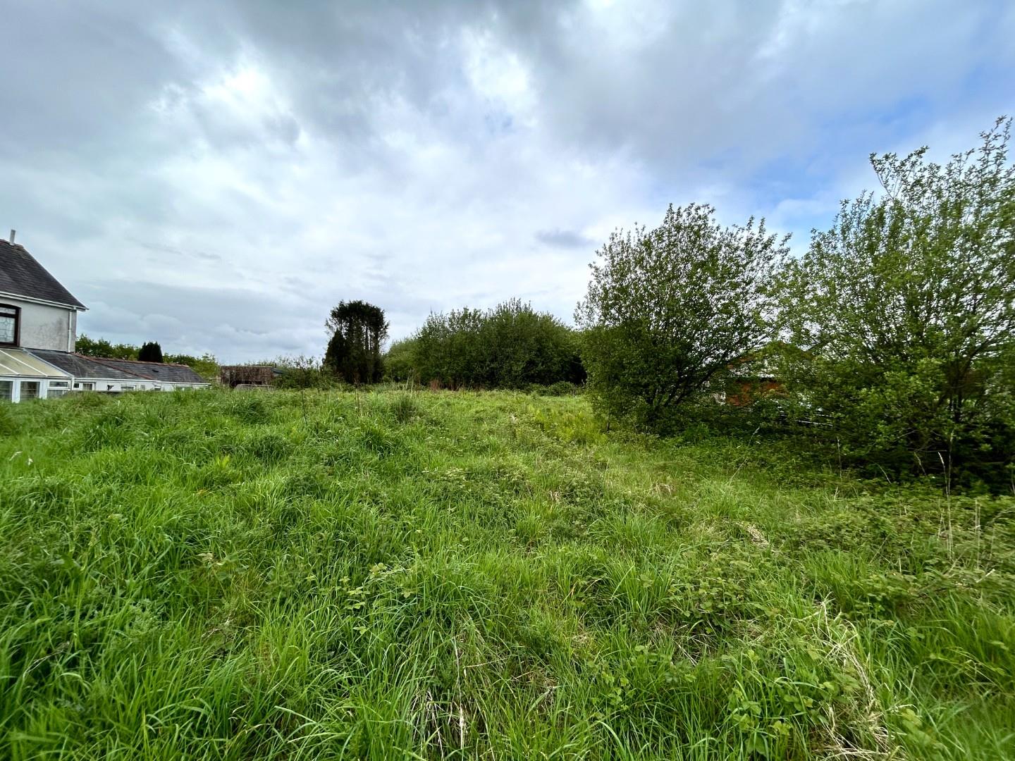 Approximately 0.194 acres of agricultural land, Gate Road, Penygroes, Ammanford, SA14 7RW